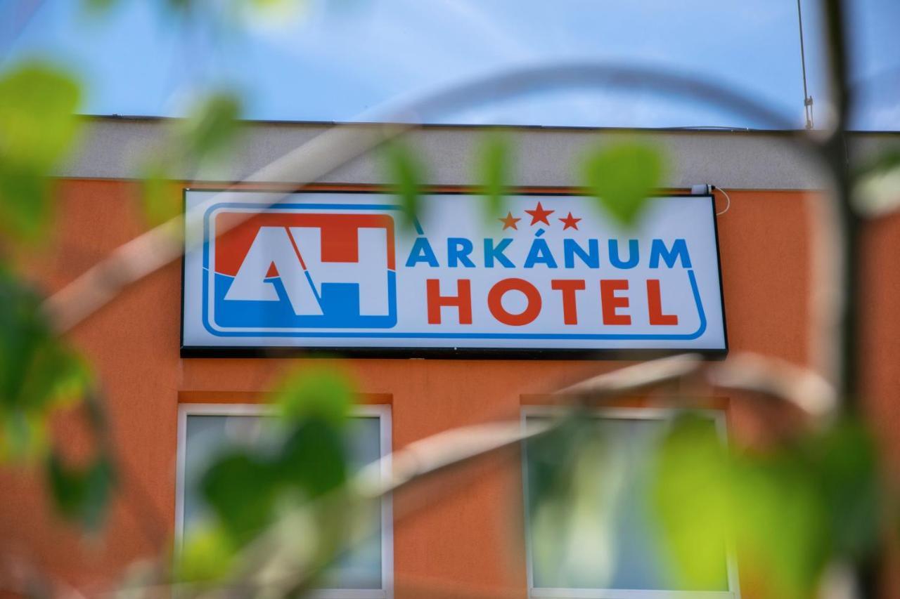 Arkanum Hotel Balatonmáriafürdő Екстериор снимка