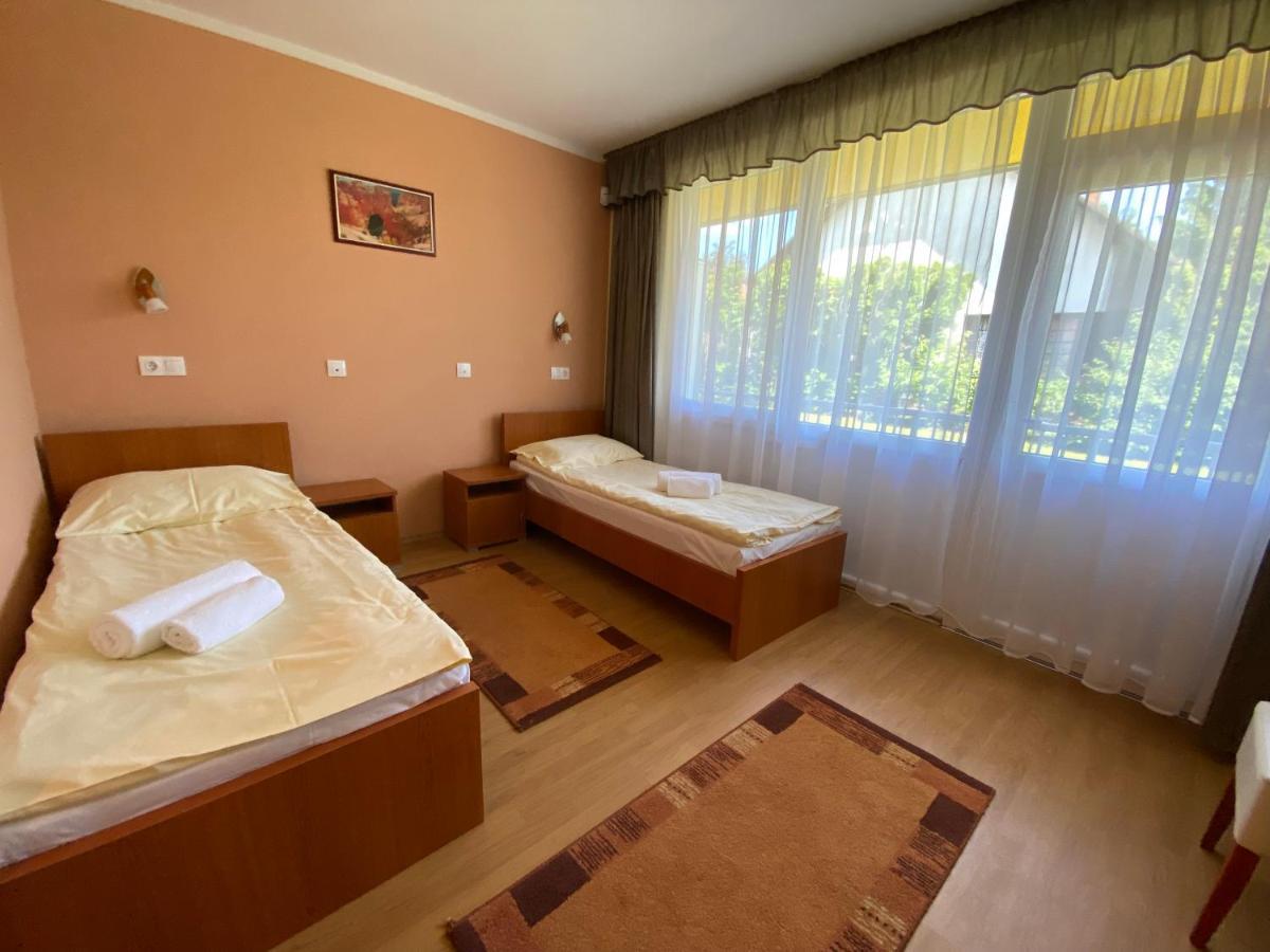 Arkanum Hotel Balatonmáriafürdő Екстериор снимка