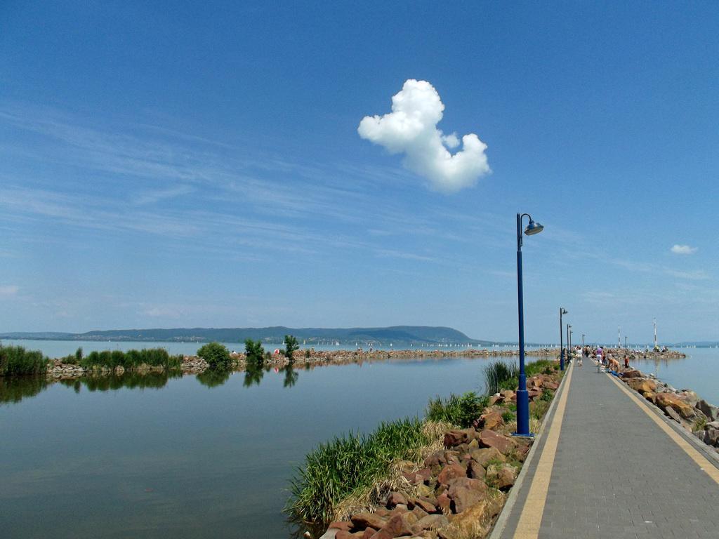Arkanum Hotel Balatonmáriafürdő Екстериор снимка